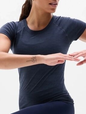 Athleta Momentum Seamless Tee - Blue Space Dye - L